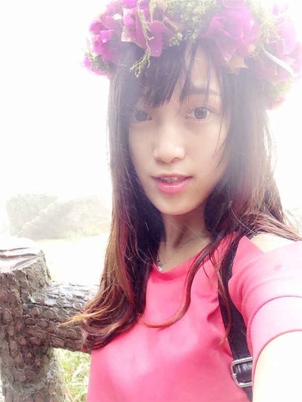 美女面对面第八期: 暴力萝莉铿锵登场